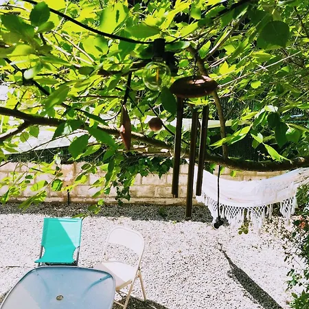 Cool Basement Studio In Hosts House With Private Terrace And Bbq Zizur Mayor Extérieur photo